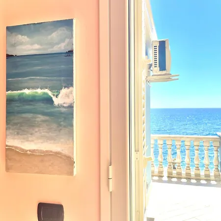Maremare Apartments Giardini-Naxos Buitenkant foto